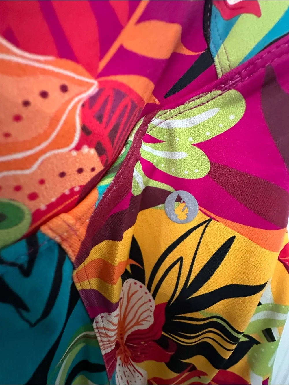 Dona Jo Tennis Pickleball SkirtSkort Size Medium Multi-Color Tropical Print